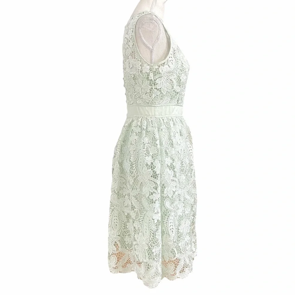 ADRIANNA PAPELL MINT GREEN FLORAL EMBROIDERED SLEEVELESS COCKTAIL DRESS - 6 - Picture 2 of 10